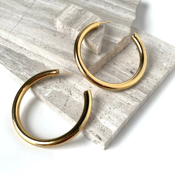 NEW~ Anthropologie Gold Tube Hoop Earrings - Picture 8 of 10